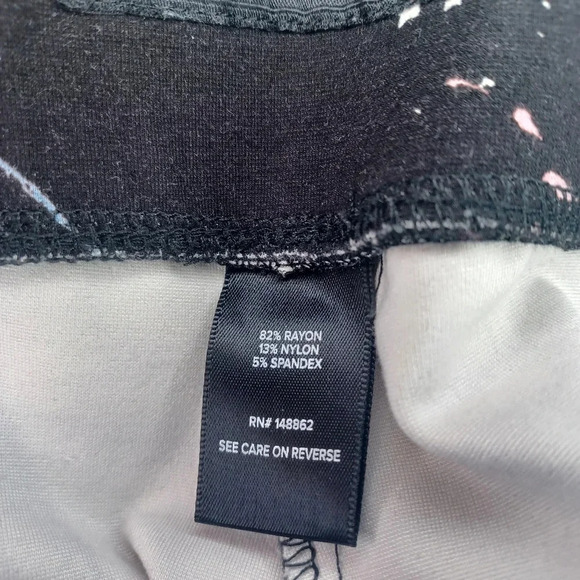 Torrid cropped floral Pull On Pants - Picture 8 of 10